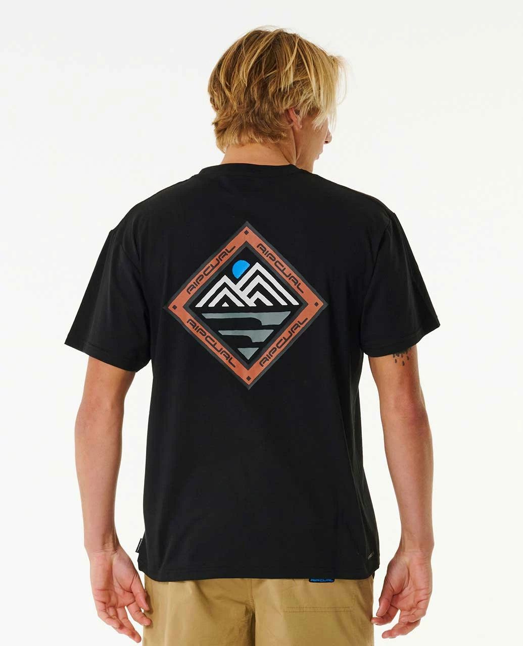 VaporCool Journeys Peak Tee - Image 4